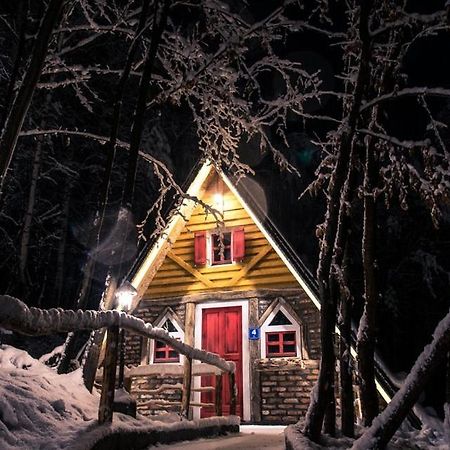 Etno Village Dolina Srece Vitez Ngoại thất bức ảnh