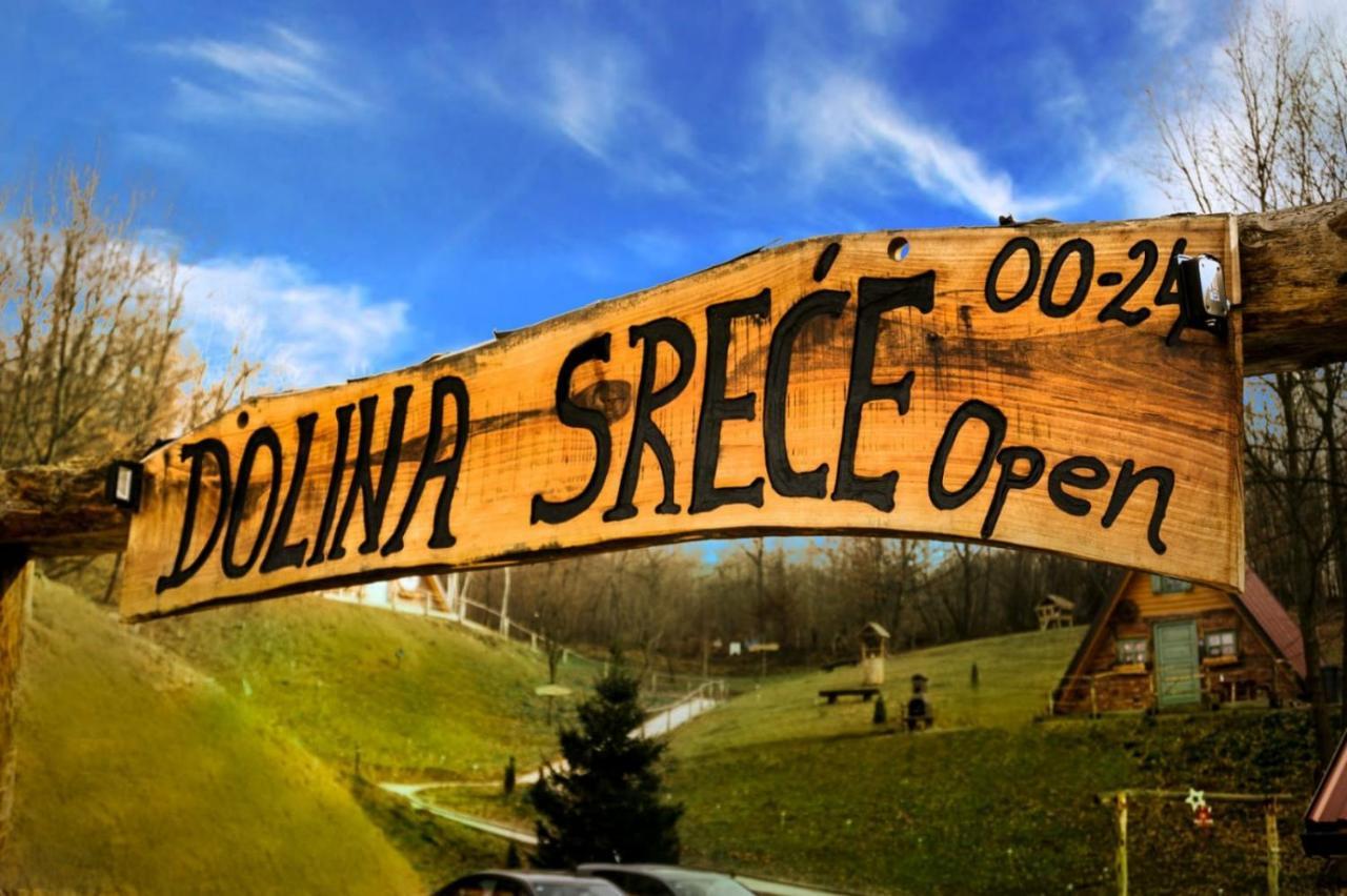 Etno Village Dolina Srece Vitez Ngoại thất bức ảnh