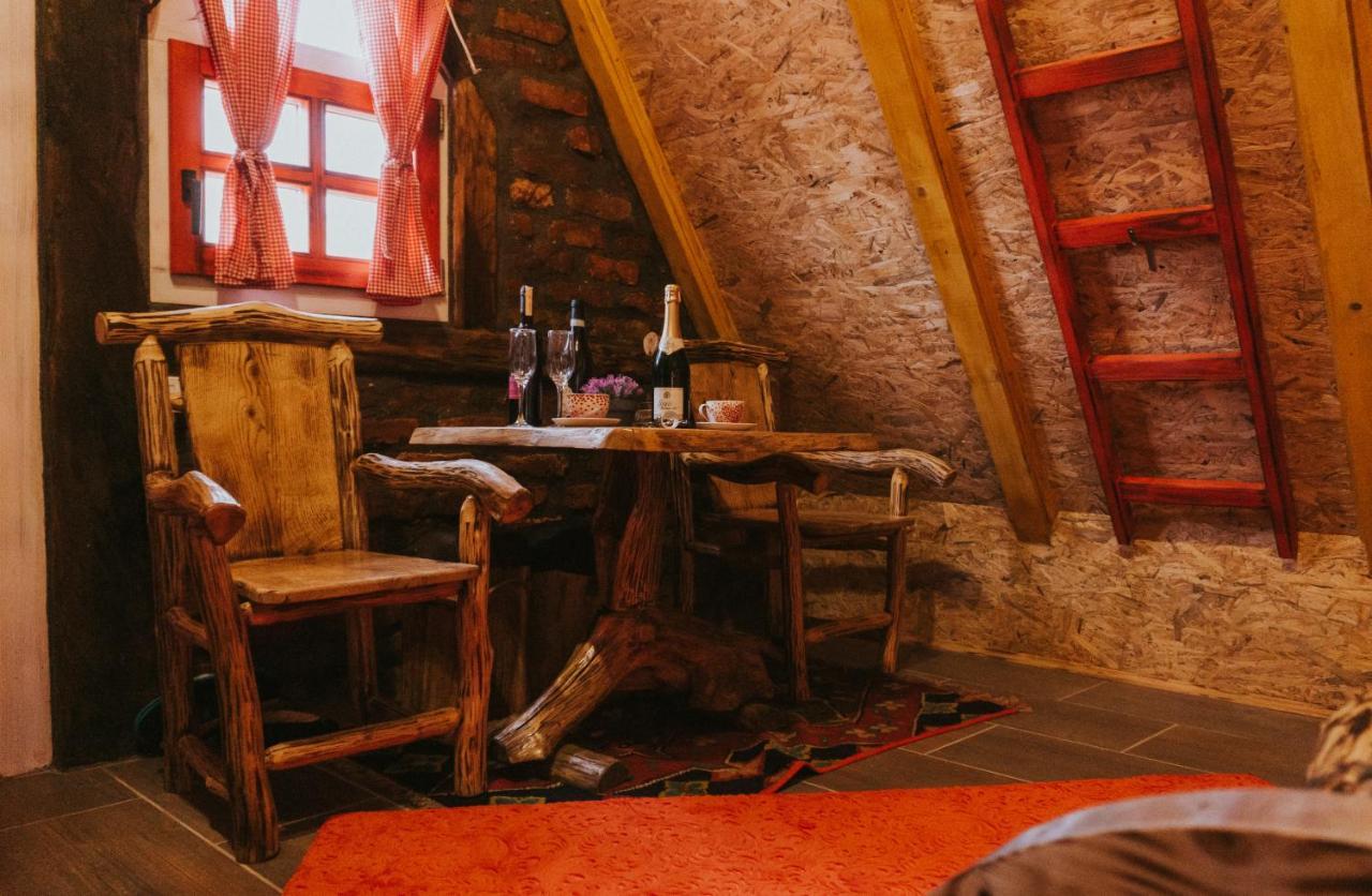 Etno Village Dolina Srece Vitez Ngoại thất bức ảnh