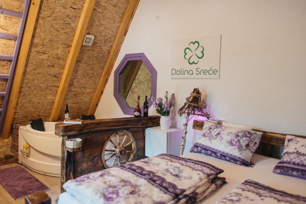 Etno Village Dolina Srece Vitez Ngoại thất bức ảnh