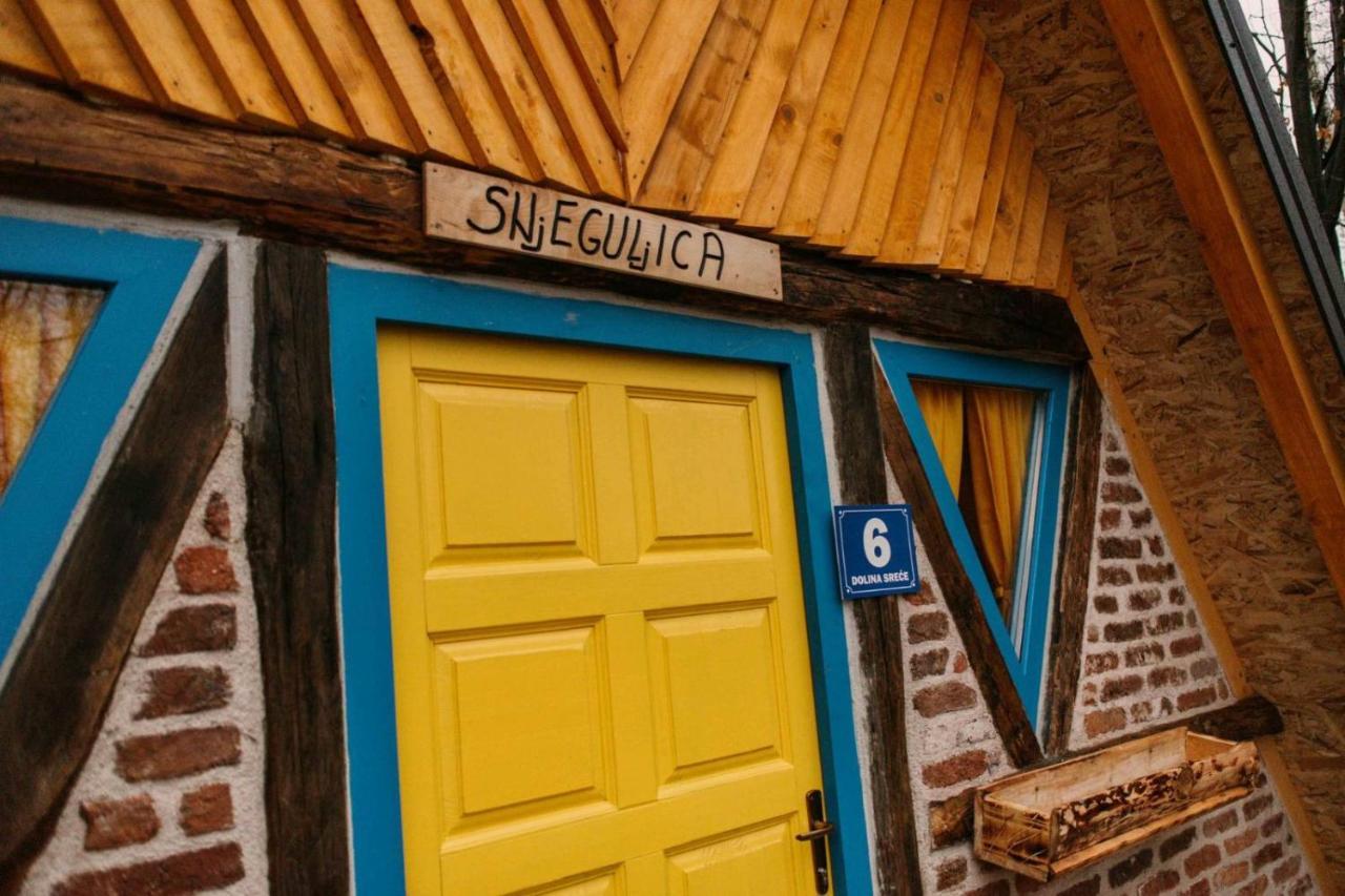 Etno Village Dolina Srece Vitez Ngoại thất bức ảnh