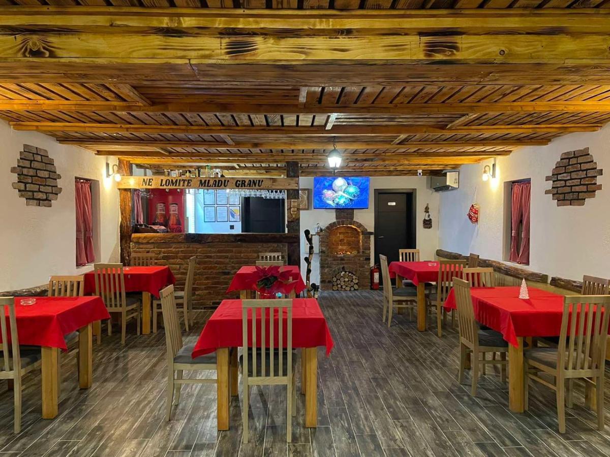 Etno Village Dolina Srece Vitez Ngoại thất bức ảnh