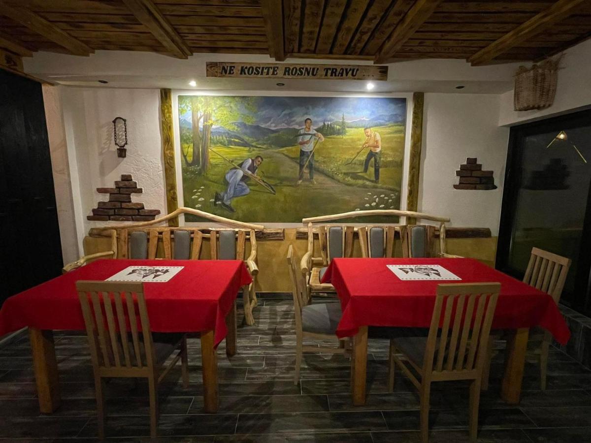 Etno Village Dolina Srece Vitez Ngoại thất bức ảnh